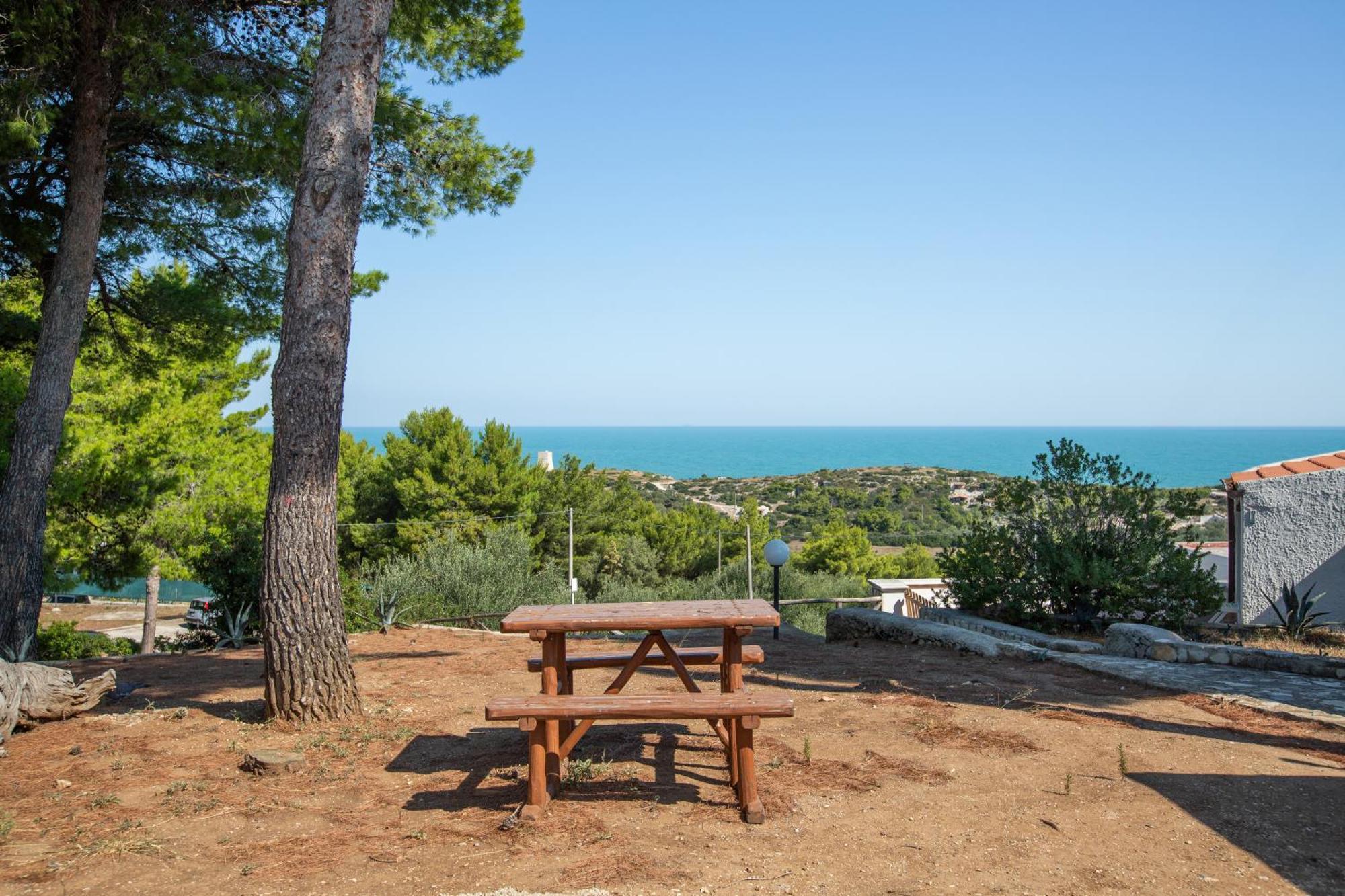 Centro Vacanze Piccolo Friuli Vieste Exterior foto